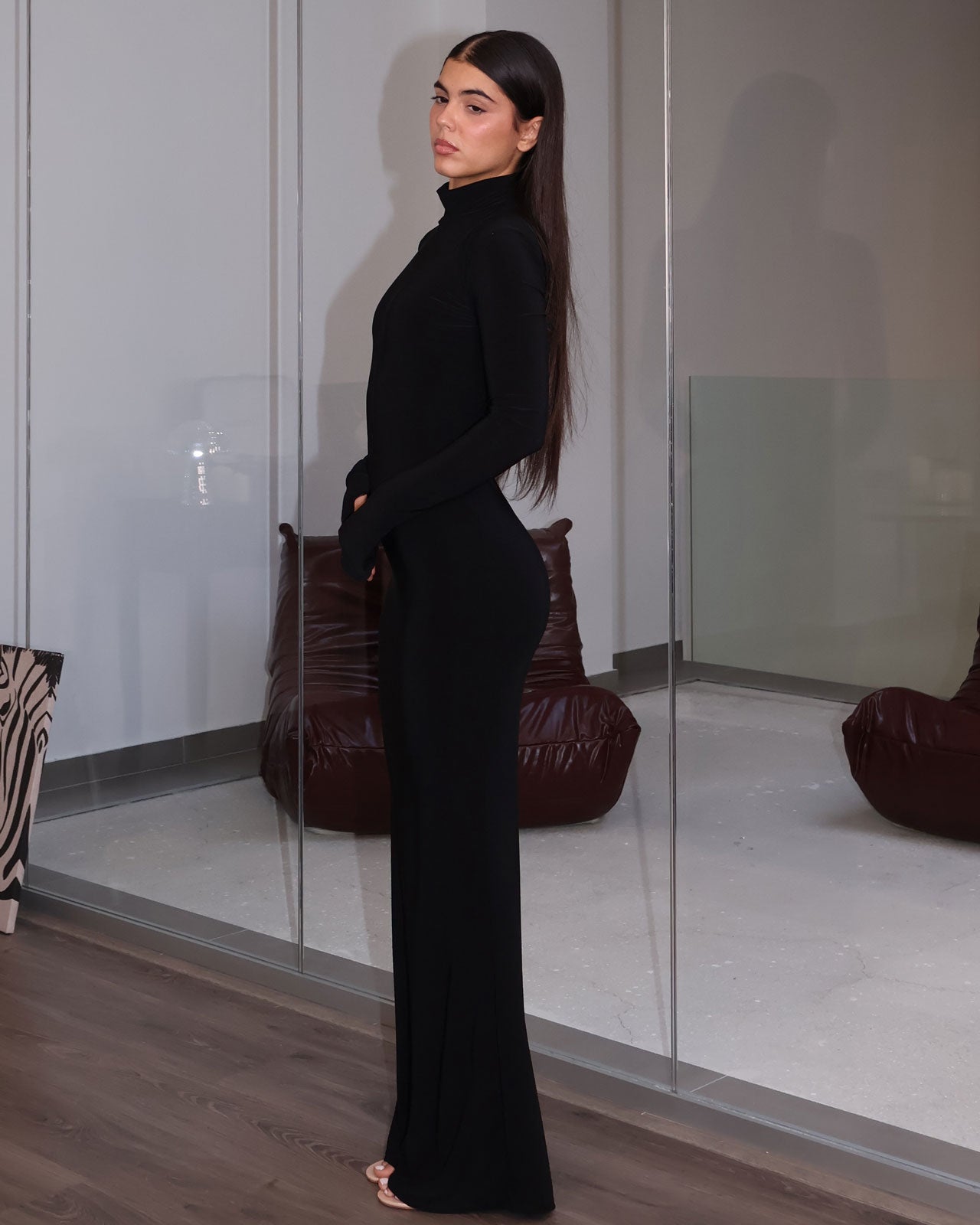 DRESS FOCUS