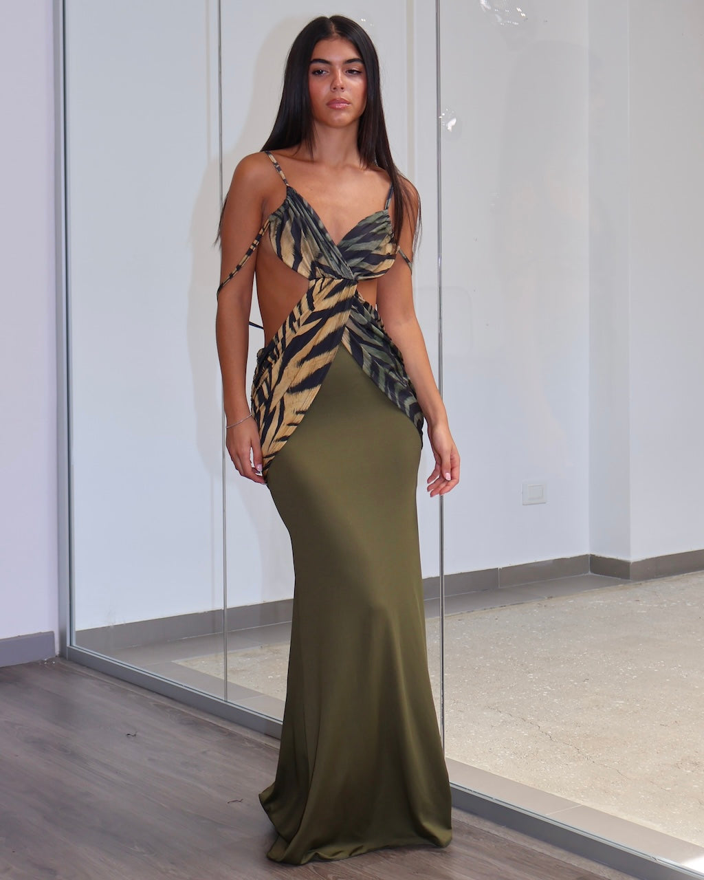 MÜHELOSES KLEID