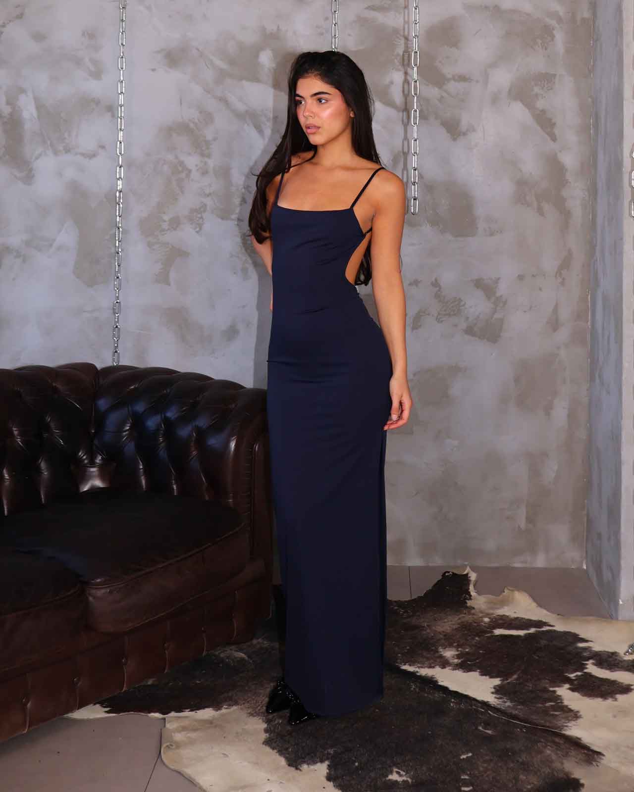 DRESS ESSENCE