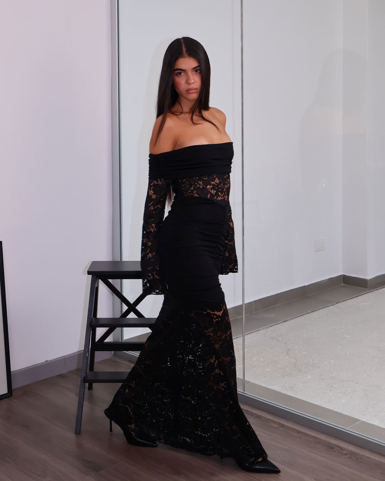 DRESS SHE
