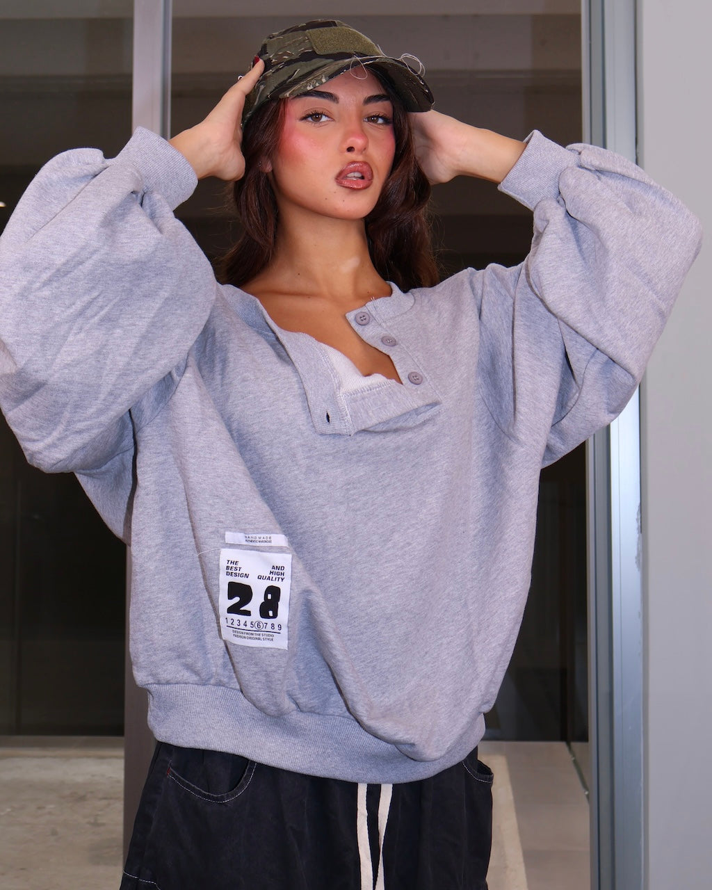 FELPA ONE SHOULDER