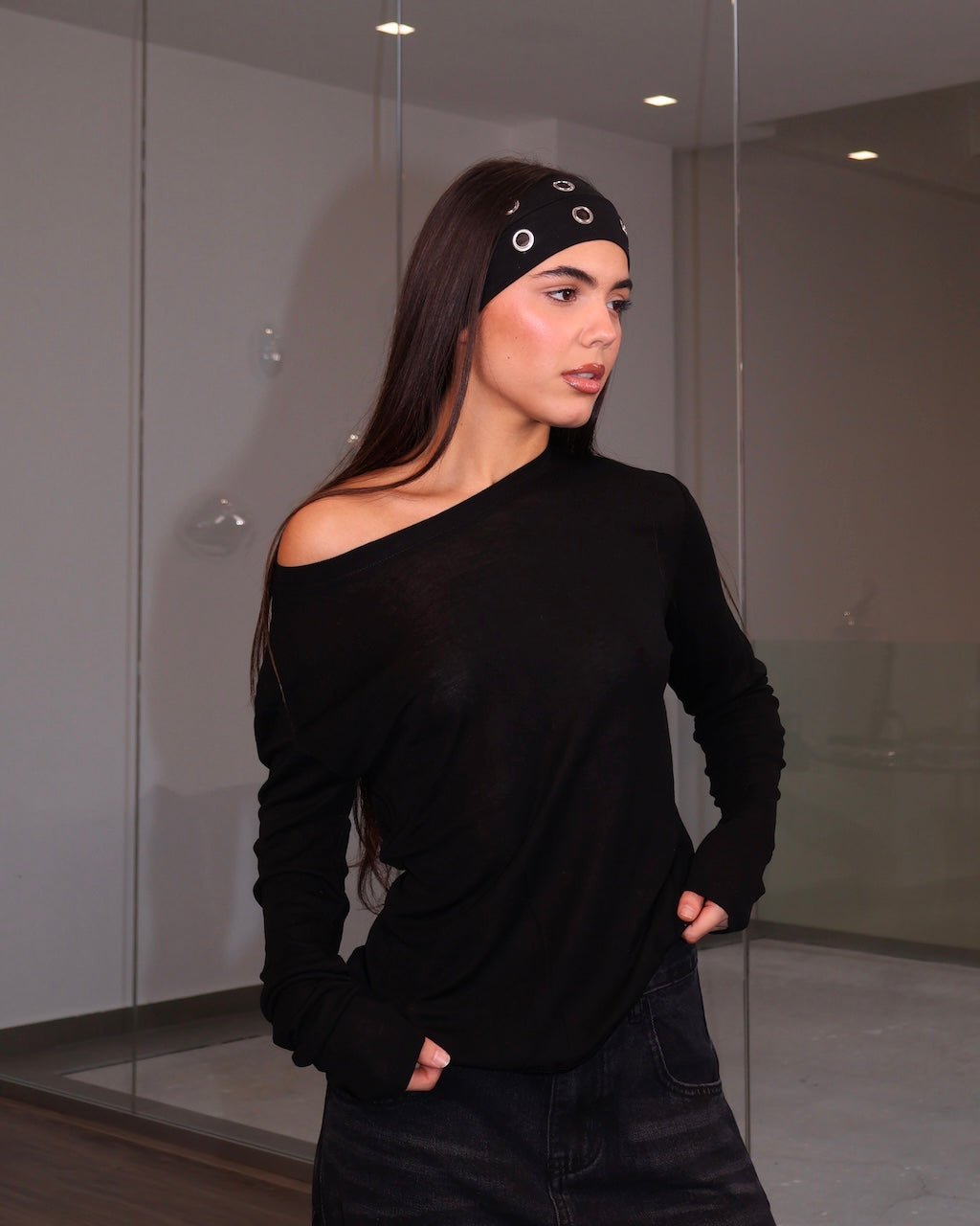 MAGLIA ANORMALE NERO