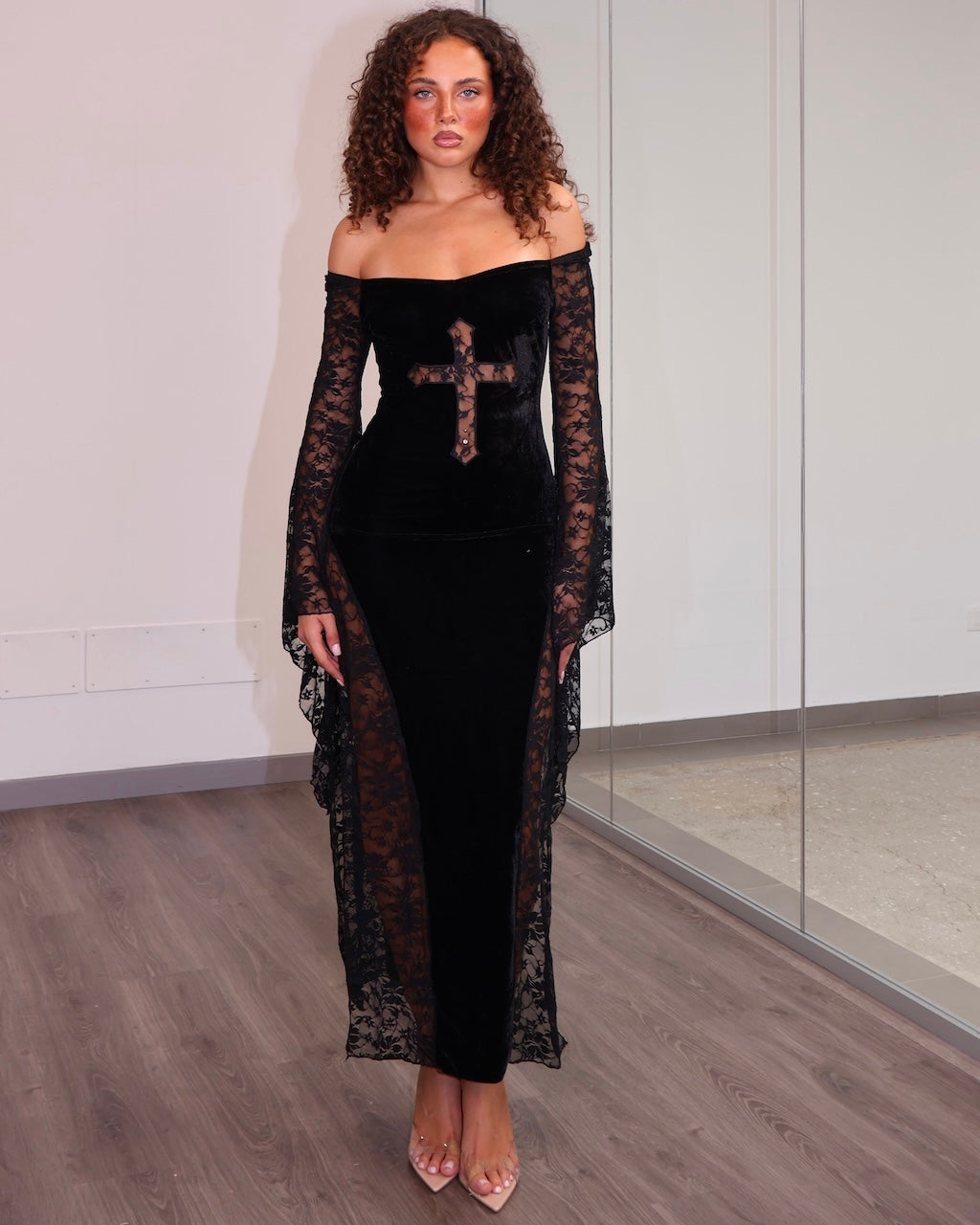 DRESS CROCE