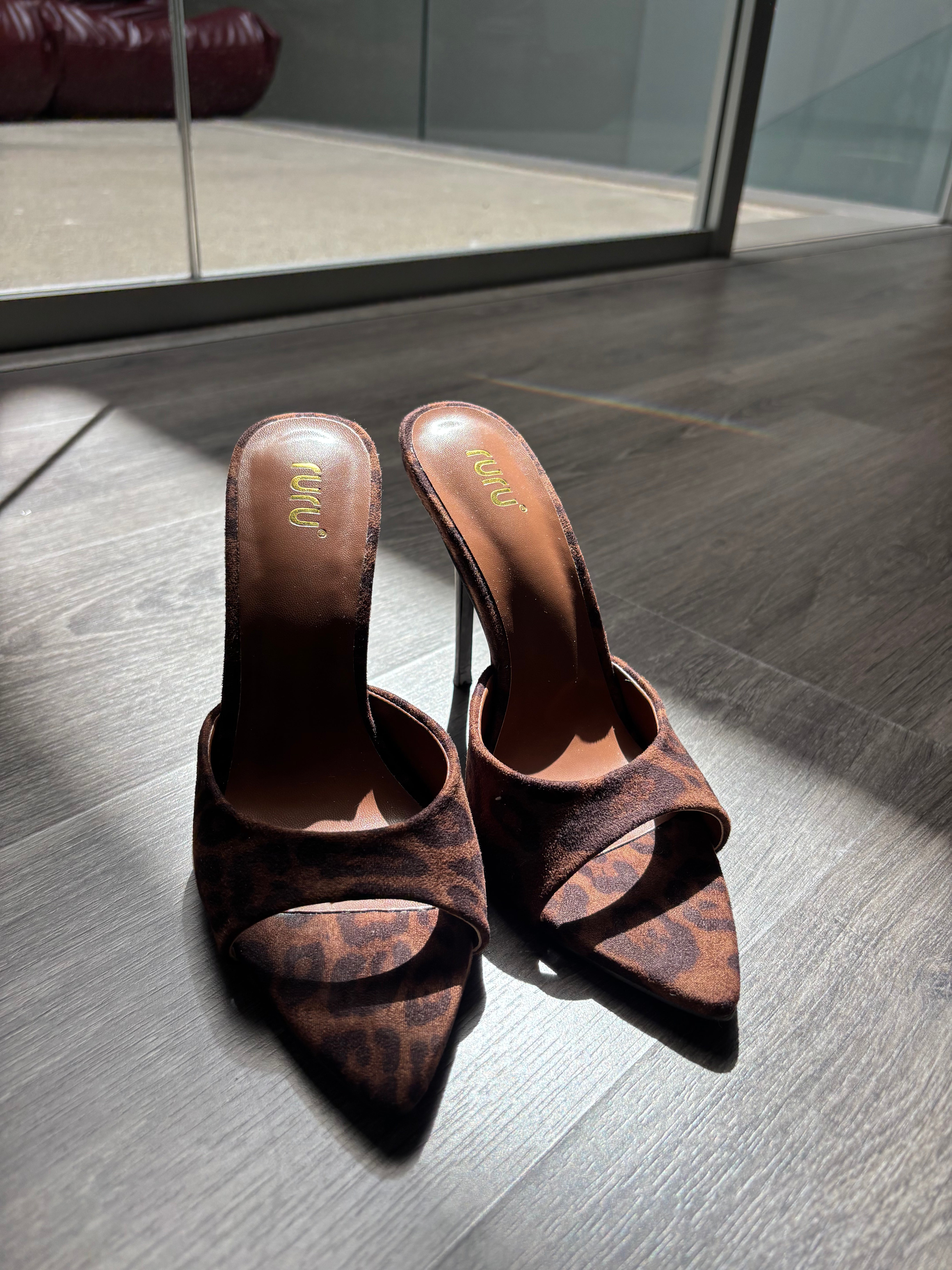 MULES CINDY LEO