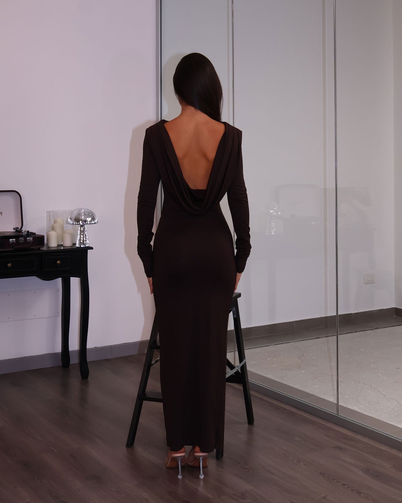 DRESS MIRROR GRID