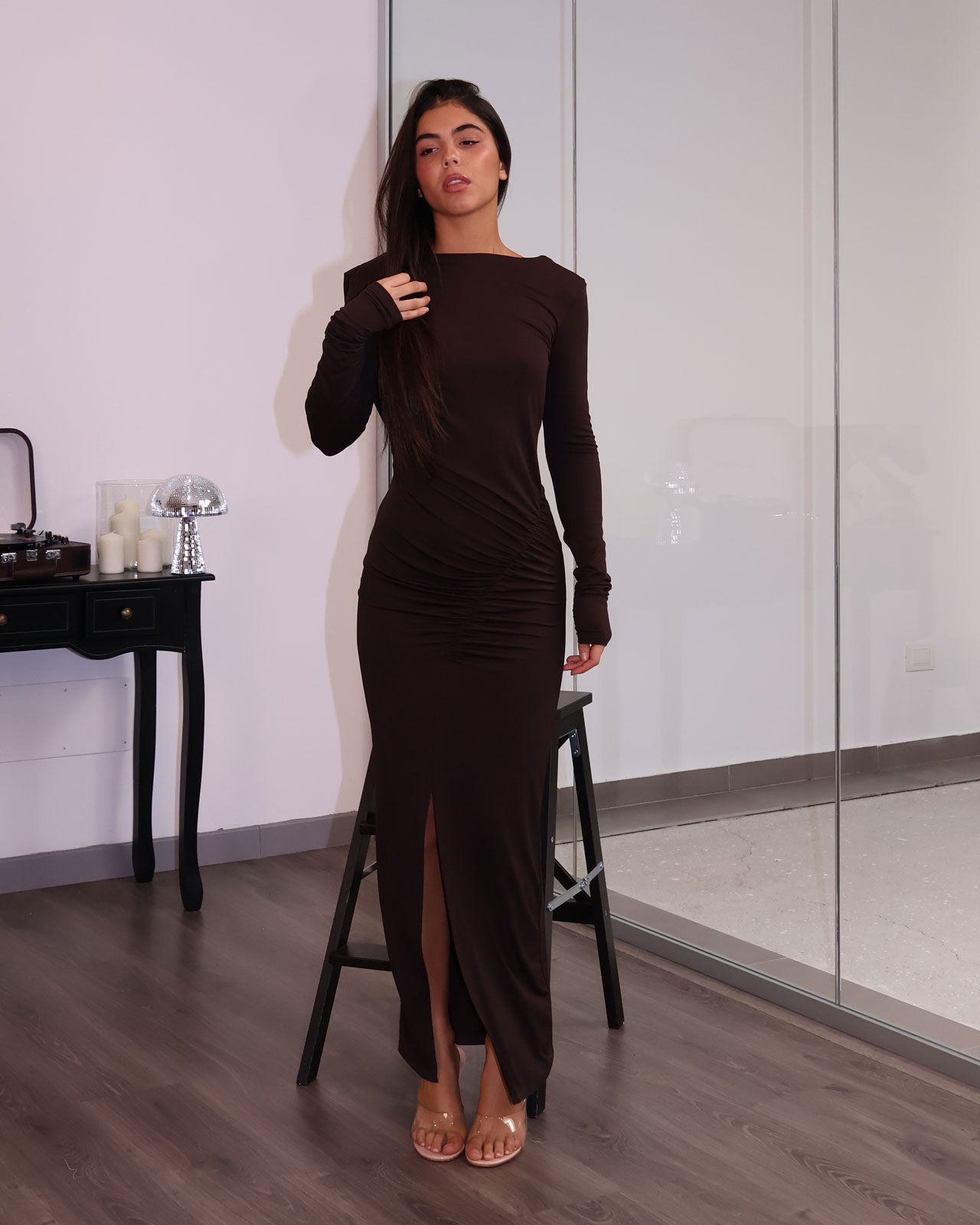 DRESS MIRROR GRID