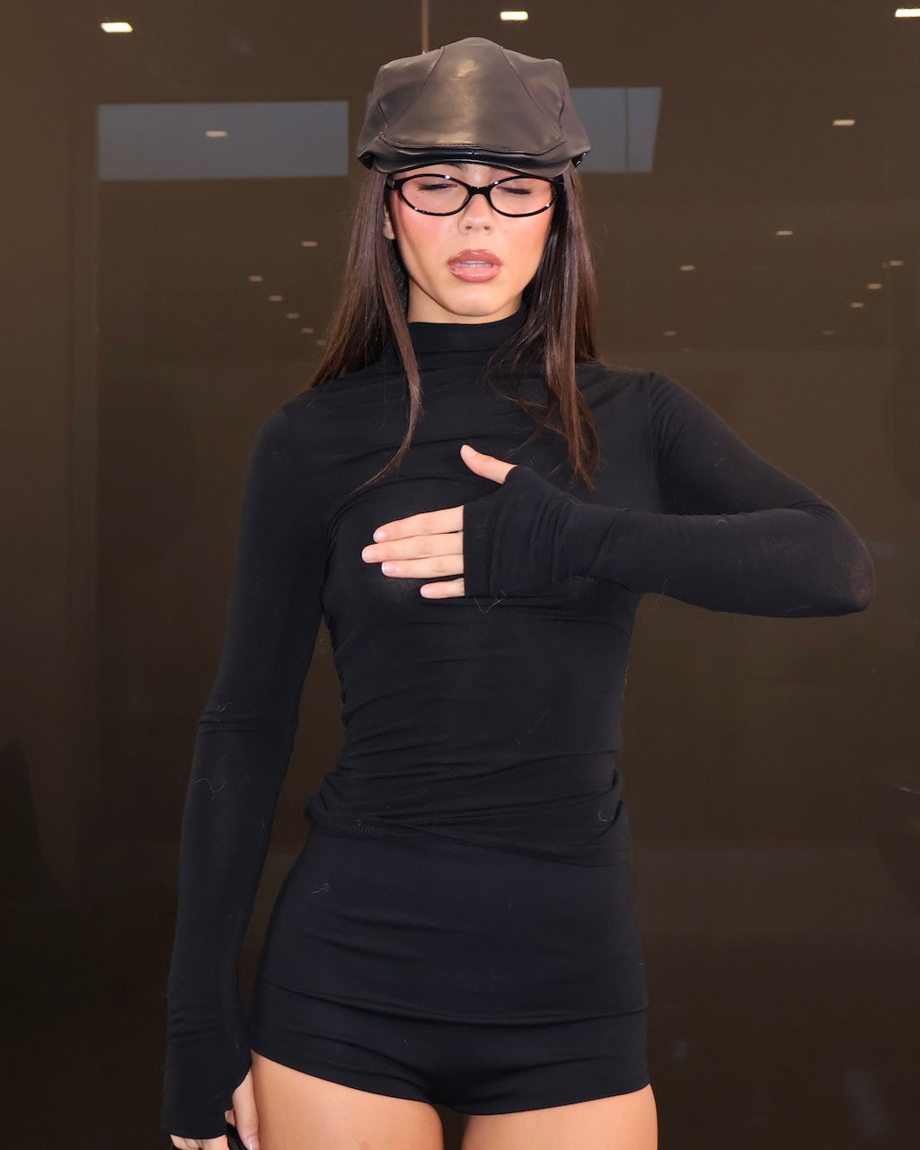 MAGLIA NON SIAMO UGUALI NERO