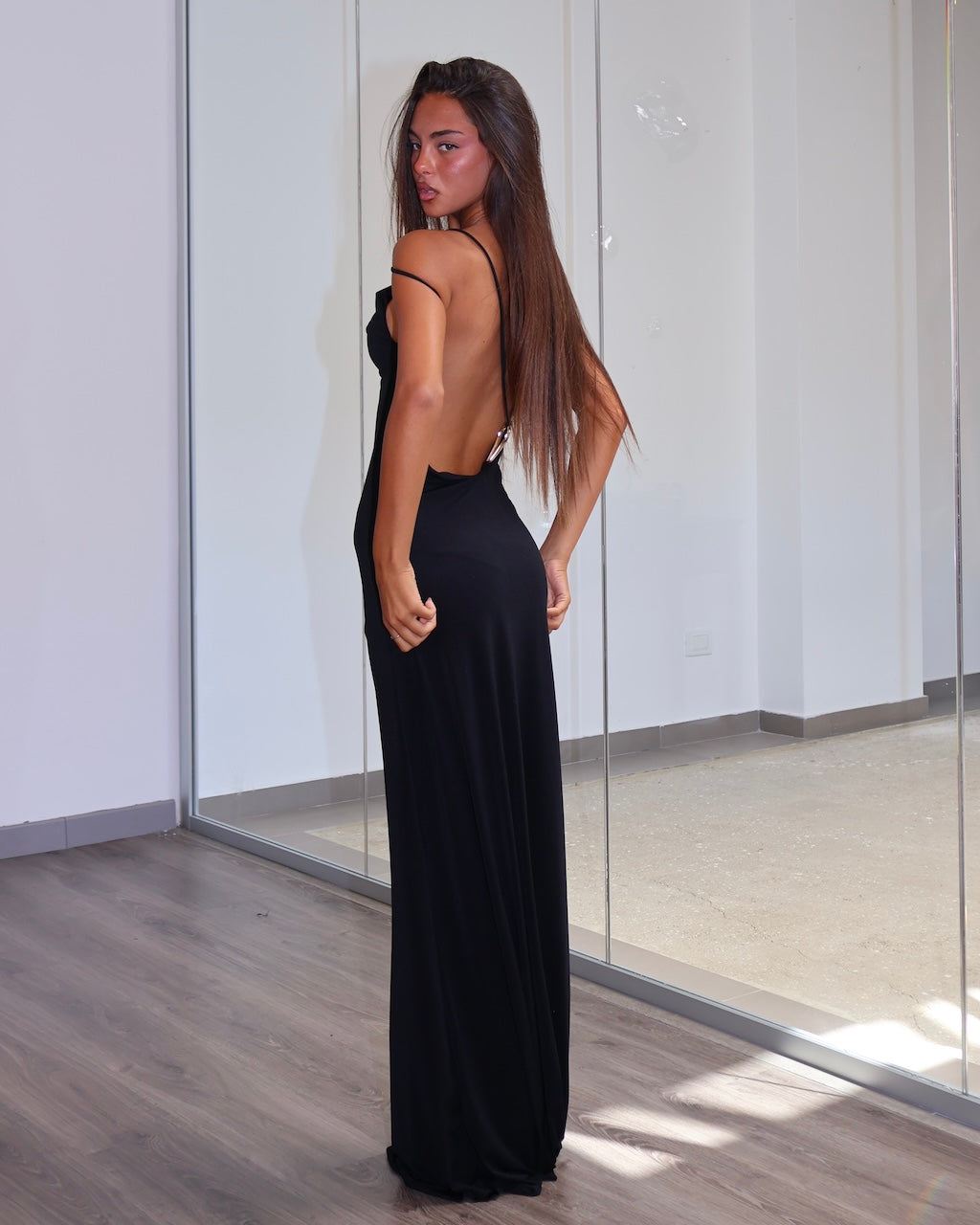 DRESS BACK PRECIOUS