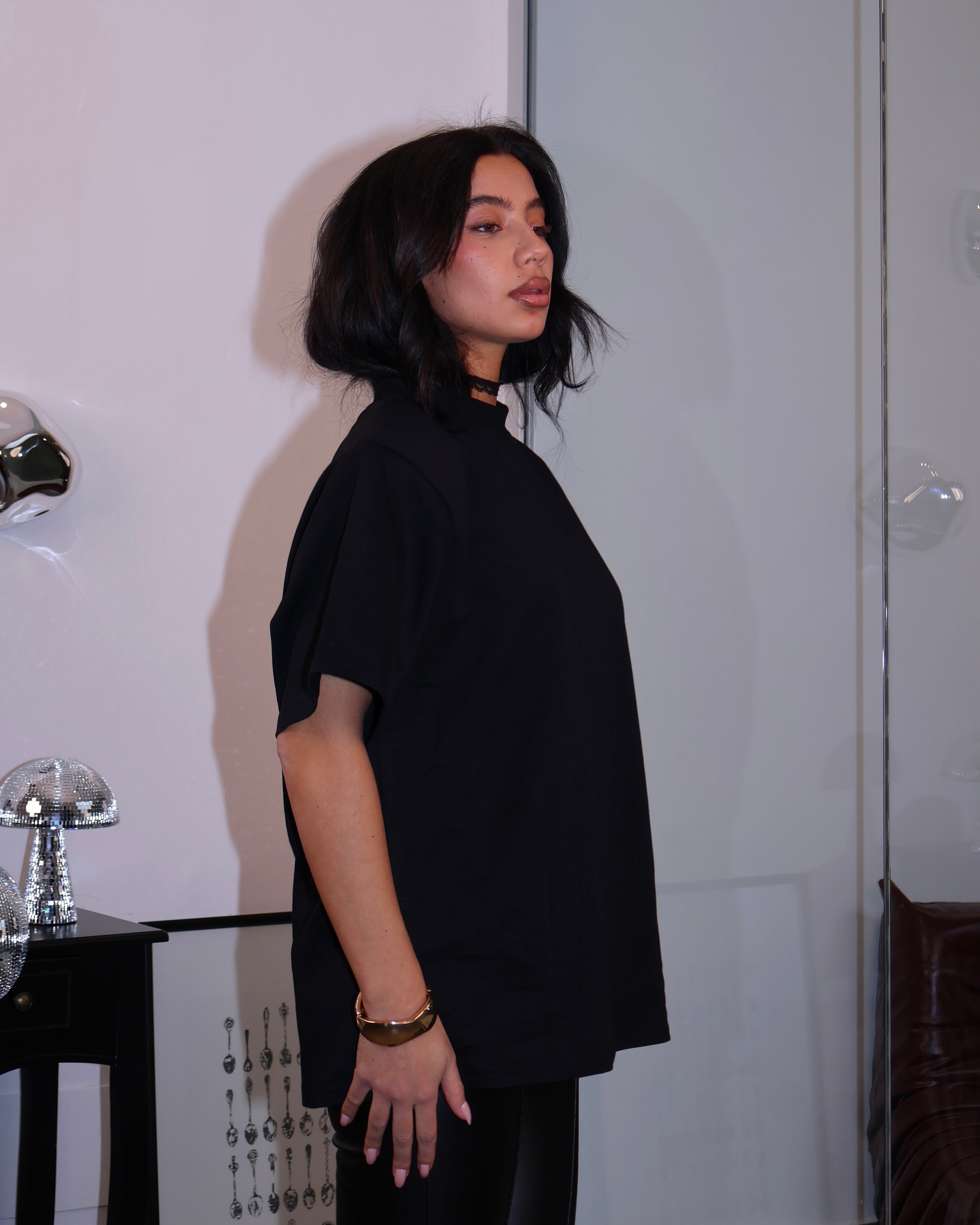 CAMISETA NEGRA DARWIN