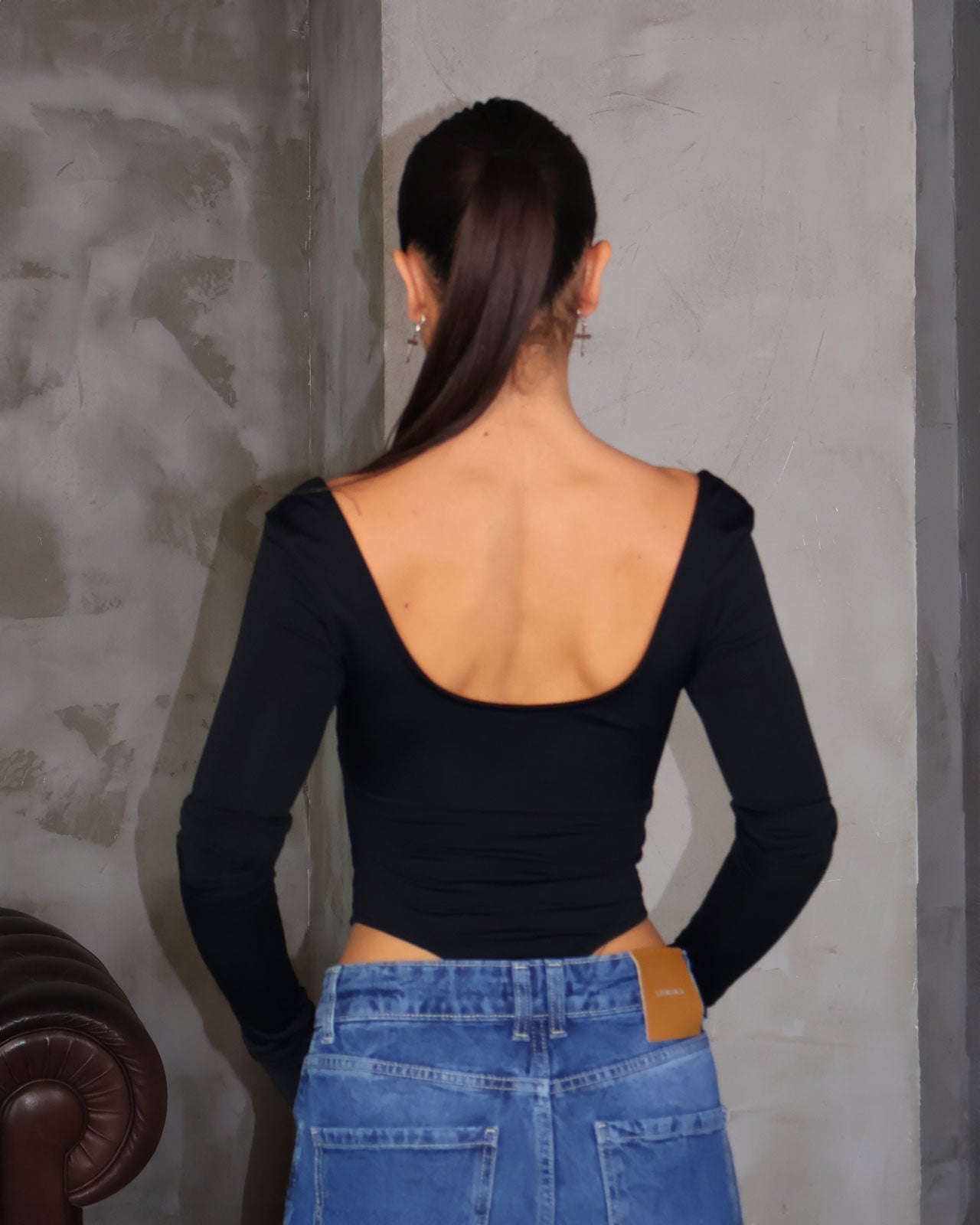 BODY LILY BLACK