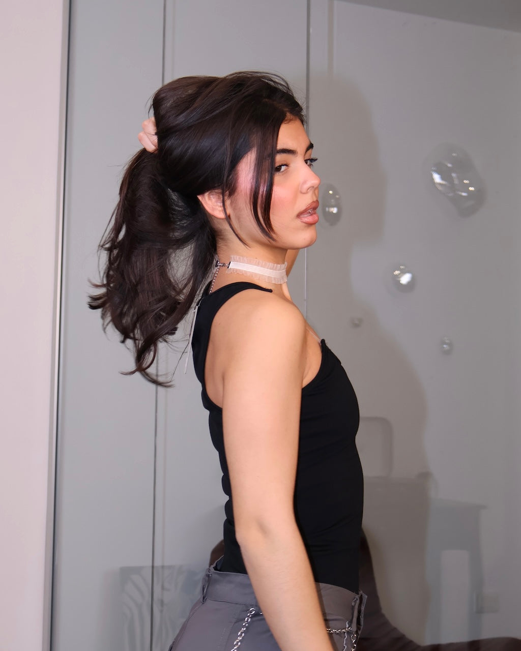 MAGLIA CON BRETELLINE TRASPARENTI