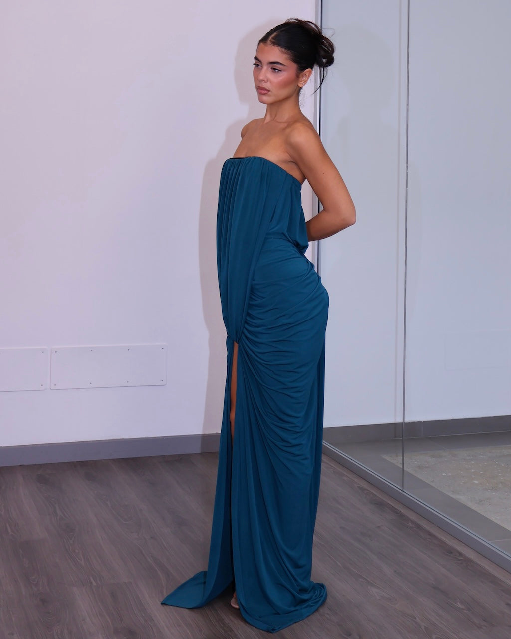 DRESS INVITATE