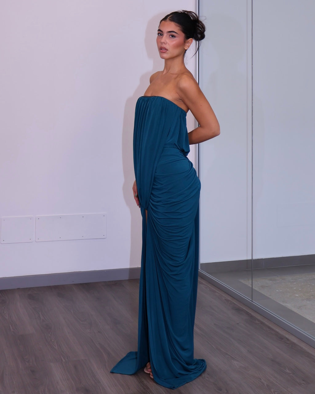 DRESS INVITATE