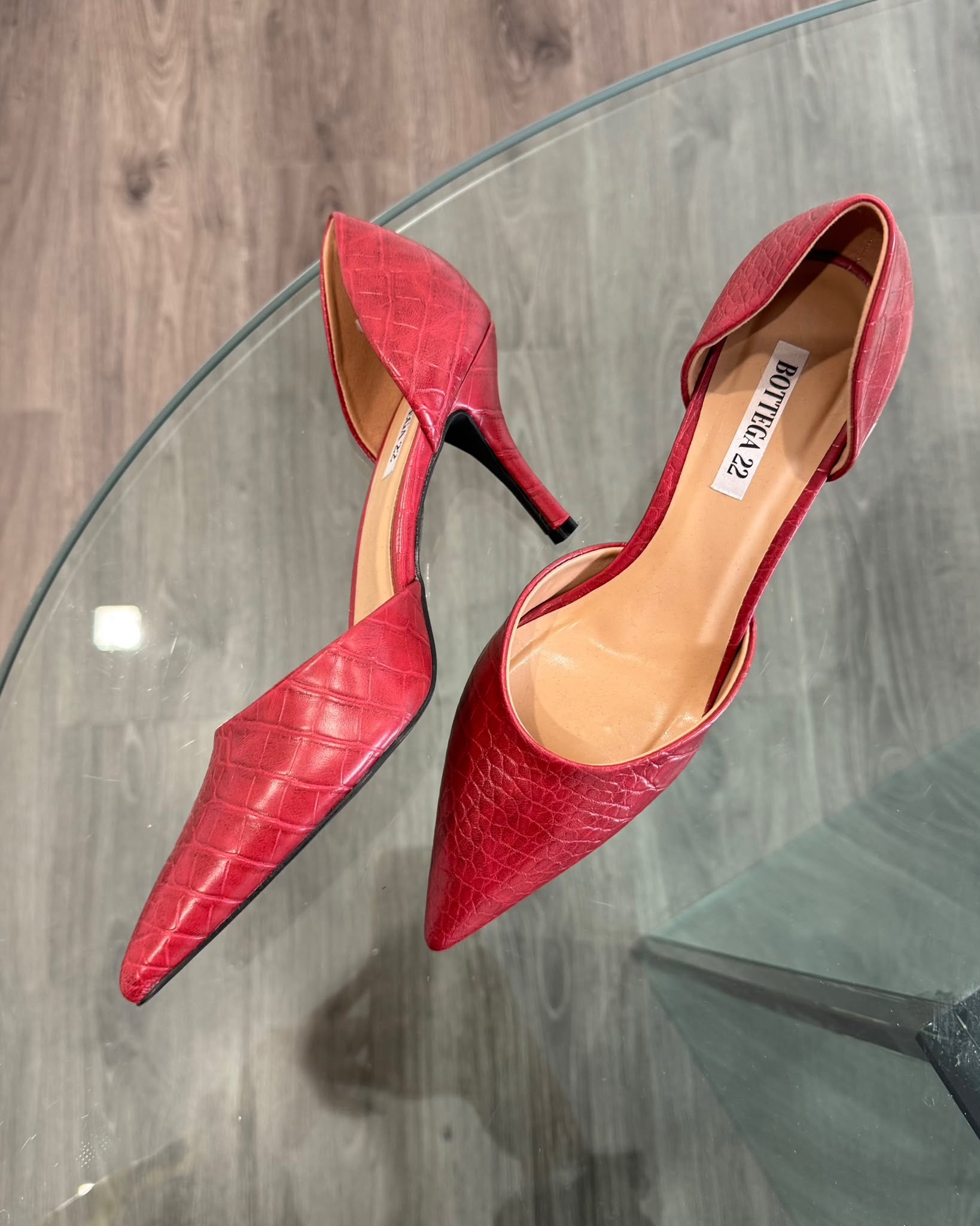 DECOLLETE RED